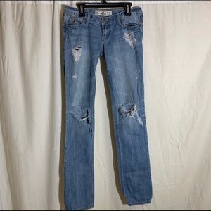 size 0 Hollister ripped jeans